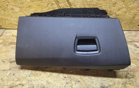 BMW 5 F10 F11 Glove box 9166683