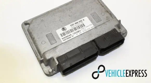 Skoda Fabia Mk1 (6Y) Engine control unit/module 03D906032A
