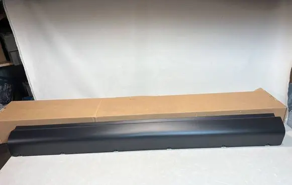 Land Rover Range Rover Sport L494 Front door trim (molding) N9X221065