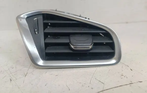 Citroen C4 II Dashboard side air vent grill/cover trim 9671332277 00047005