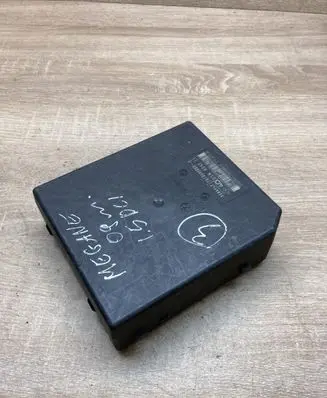 Renault Megane III Fuse module 284B60008R