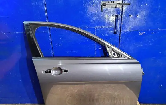 Jaguar XE Front door 564149 FRONTRIGHTDOOR