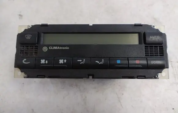 Volkswagen Golf IV Climate control unit 3B1907044A