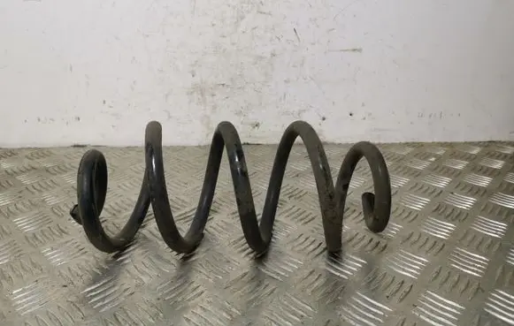 Nissan X-Trail T32 Rear coil spring