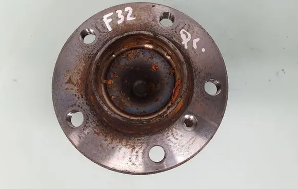BMW 4 F32 F33 Front wheel ball bearing 31206876840 6857067