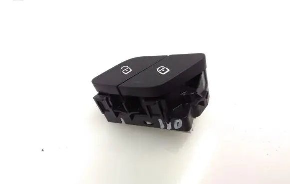 Mercedes-Benz A W177 Central locking switch button A2479052301