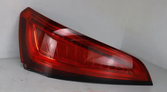 Audi Q5 SQ5 Tailgate rear/tail lights 8R0945093D 21240102
