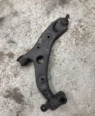 Mazda 3 III Front lower control arm/wishbone