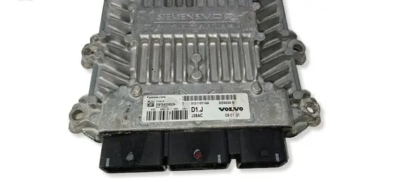 Volvo V50 Engine control unit/module 5WS40562A 31211071AA SID803AM