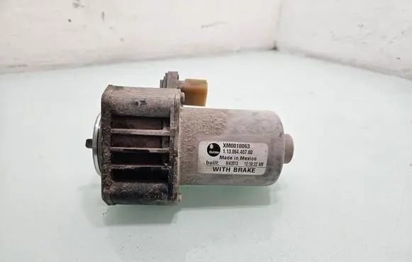 Jeep Grand Cherokee Gearbox-reducer motor XM0010063 11306440700