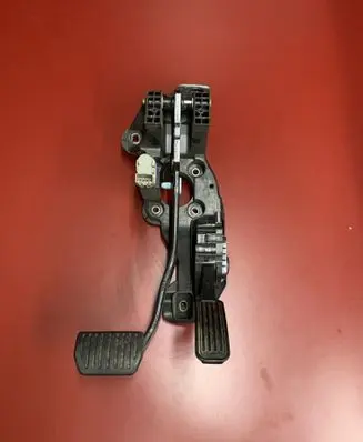 Ford Fusion II Pedal assembly FG9C9F856AD DG9C-9F836-AD