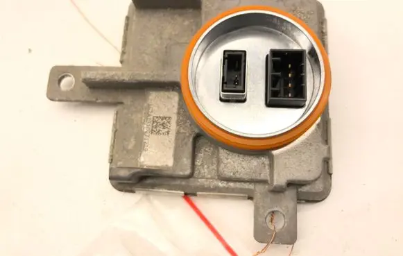 Jaguar F-Pace Voltage converter/converter module 1036060061
