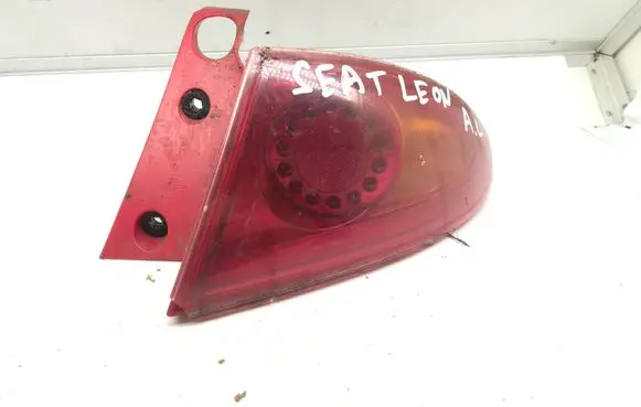Seat Leon (1P) Rear/tail lights 98205200 98205400