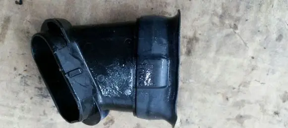 Renault Megane III Air intake duct part 244940005r