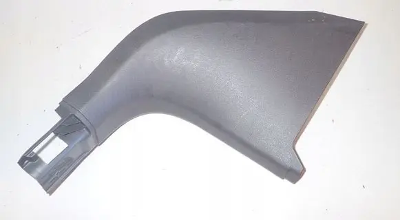 Foot area side trim
