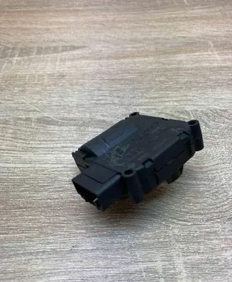 Audi A6 S6 C6 4F Air flap motor/actuator 4F0820511A 0132801359