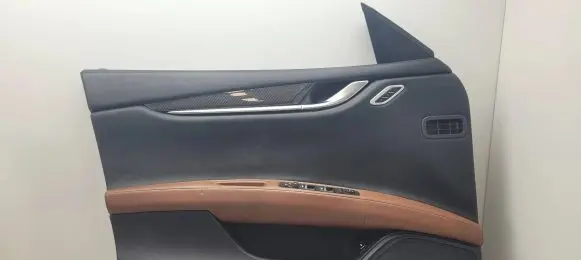 Maserati Ghibli Front door card panel trim 06700237470