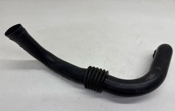 Volvo S70 V70 V70 XC Oil fill pipe 3545307