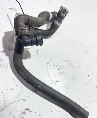 Volvo V40 Engine coolant pipe/hose 31319129
