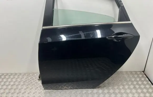 Hyundai i30 Rear door 