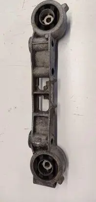 Mercedes-Benz Vito Viano W447 Front differential bracket A4473530600