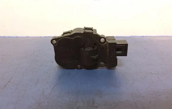 Porsche Panamera (970) Air flap motor/actuator K9749007