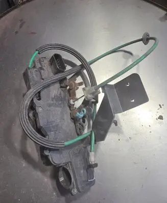 Fiat Stilo Front door lock