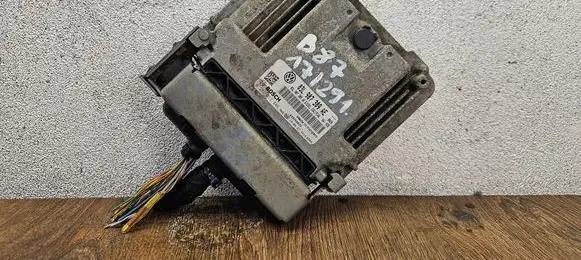 Volkswagen PASSAT CC Engine control unit/module 03L907309AE 0281017946