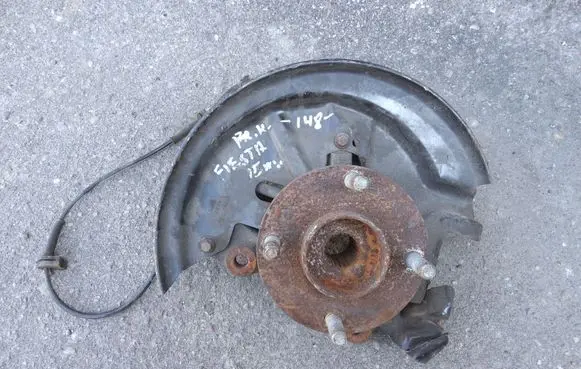 Ford Fiesta Front wheel hub