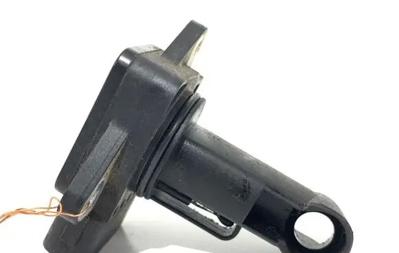 Toyota Corolla E120 E130 Mass air flow meter 22204-0N010