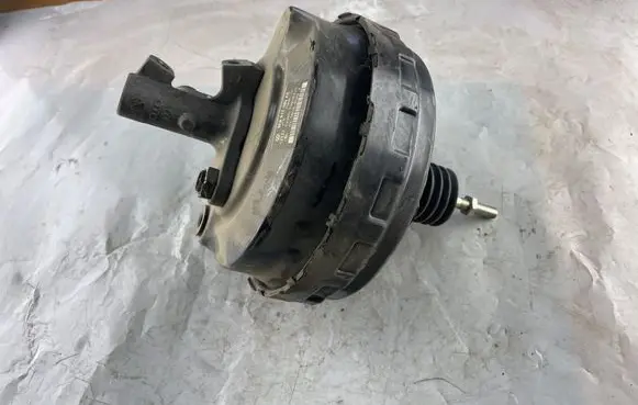 Audi A4 S4 B7 8E 8H Brake booster 8E0612105AB