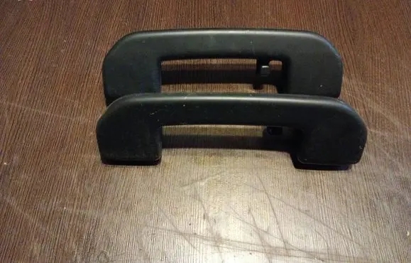 Citroen DS4 A set of handles for the ceiling 