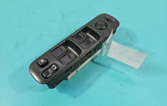 Suzuki Grand Vitara I Electric window control switch 52J20-33113T IMPRK1455547