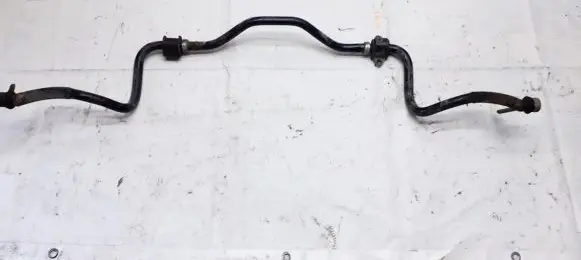 Toyota Avensis T250 Front anti-roll bar/sway bar