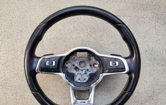 Volkswagen Golf VII Steering wheel 5G041909135 5G0419091