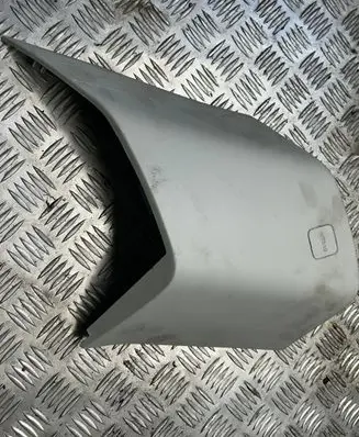 (D)pillar trim (top)