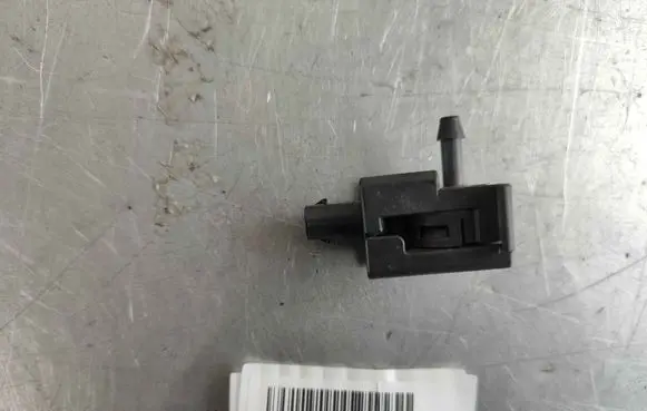 Mercedes-Benz CLA C118 X118 Bonnet Pedestrian Airbag Actuator A1189057400