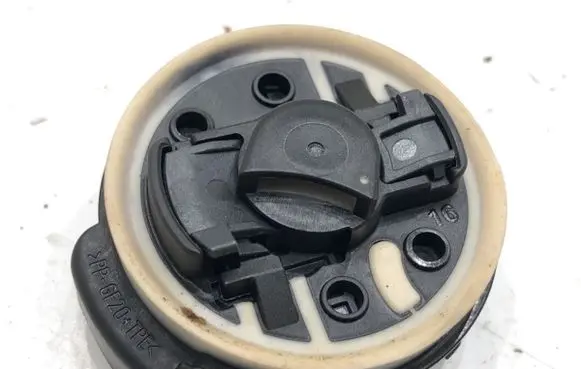 Mercedes-Benz CLS C257 Airbag deployment crash/impact sensor A2139051400