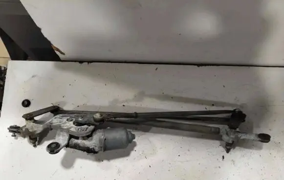 Suzuki Grand Vitara II Front wiper linkage and motor 3811065J00 1593000481