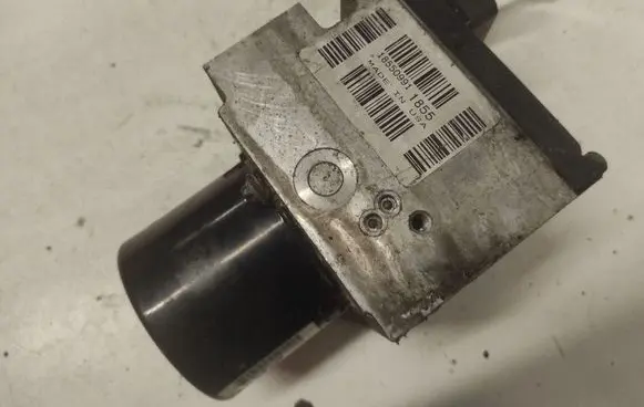 Peugeot 407 ABS Pump 15710602 15710502B S118676001