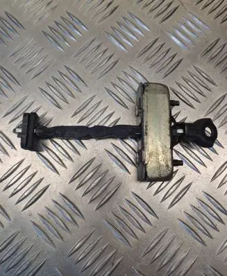 Toyota Avensis T270 Front door check strap stopper