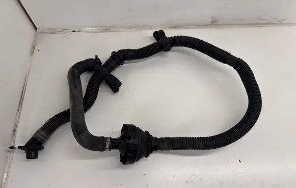 Chevrolet Camaro Intake resonator 23340377