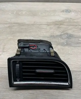 Dashboard side air vent grill/cover trim