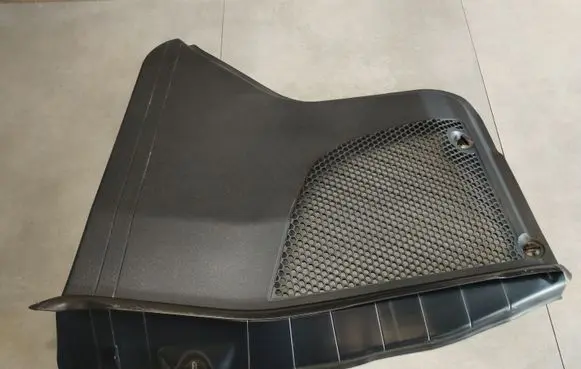 Mercedes-Benz E W213 Wiper trim A2138300400