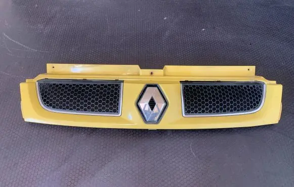 Renault Trafic II (X83) Front bumper upper radiator grill 8200204450