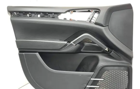 Porsche Cayenne (92A) Front door card panel trim