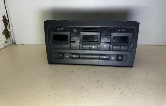 Audi A4 S4 B7 8E 8H Climate control unit 8E0820043AM