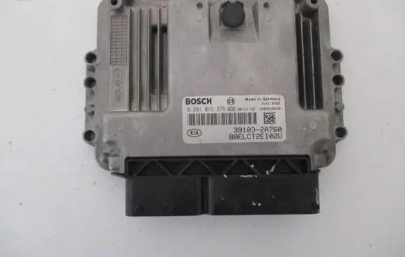 KIA Ceed Engine control unit/module ECU 391032A760