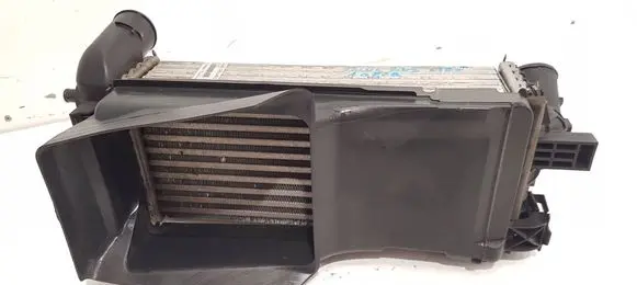 Ford Focus Intercooler radiator CV61-9L440-VD