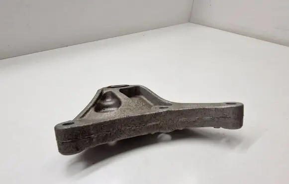 Buick Encore I Gearbox mounting bracket 95142834